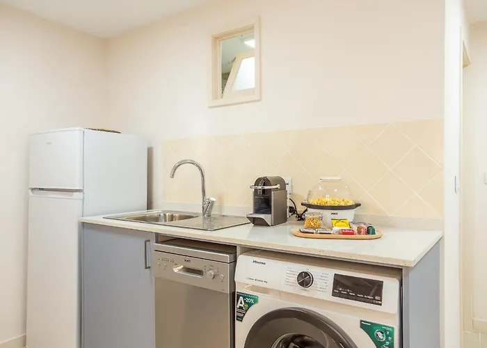 Downtown Arch - Ac & Wifi Apartament *